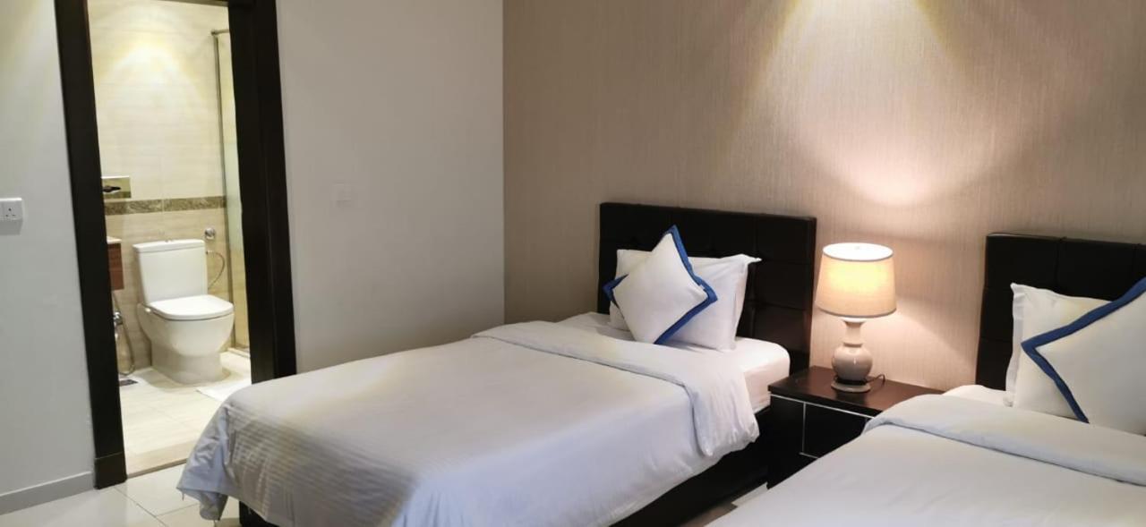 Beach Time Villas Hotel Джеда Екстериор снимка